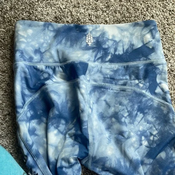 Free People movement blue tie dye highrise legging - Picture 5 of 6
